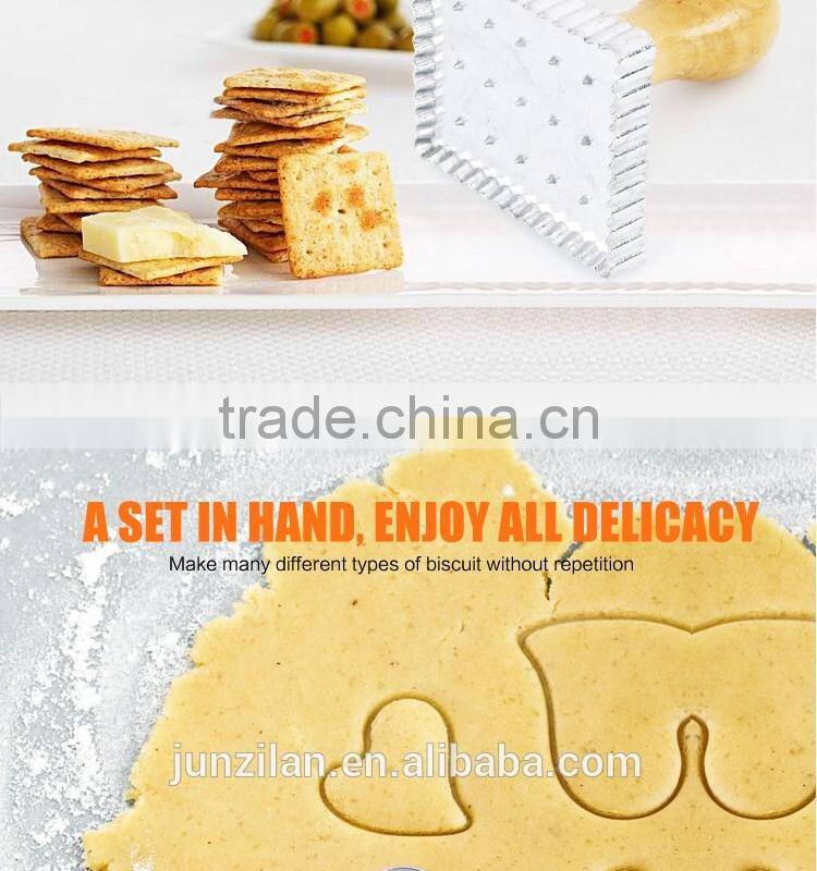 BM-8 hot sale golden puff biscuit