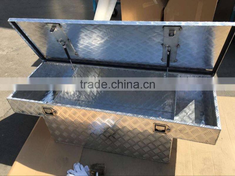 Aluminum Flat Plate Side Mount Tool Box, Silver