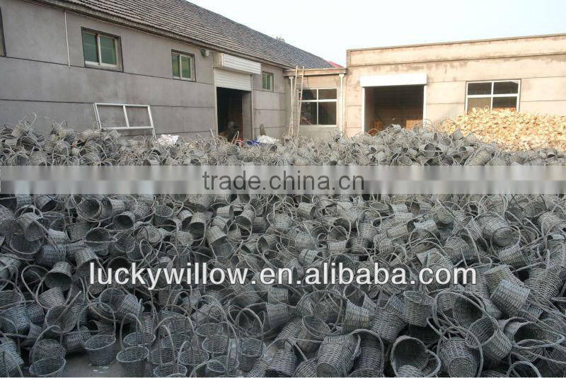 factory supply wicker flower basket with long handle