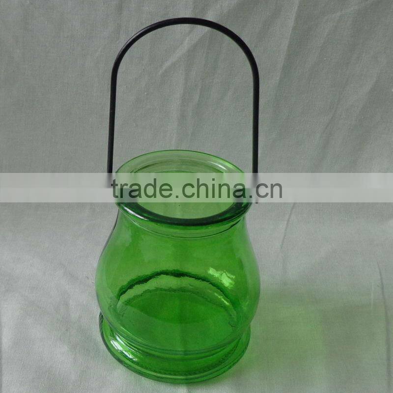 Glass hurricane lamp with handle