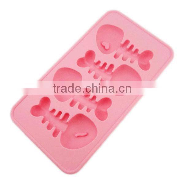 Fancy 4 cavity fishe bone shaped silicone ice cube tray maker