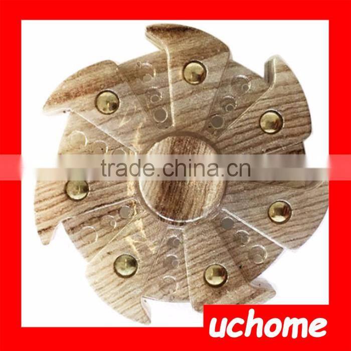 UCHOME 2017 hot selling Luminous toys finger gyro