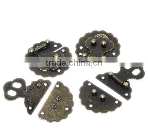 Antique Bronze Pattern Carved 6 Holes Wooden Box Lock 4cm