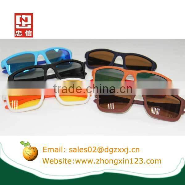 Hot neutral Silicone sunglasses with polarized lens