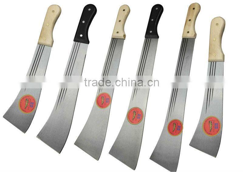 Steel Grass Tooth Sickle 34cm with Wooden Handle on Hot sale