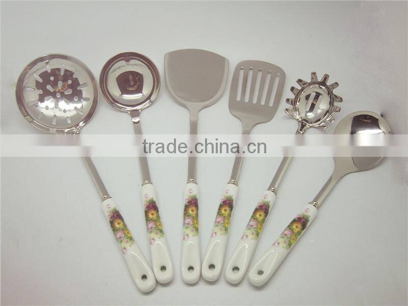 Hot selling with ceramic handle kitchenware set