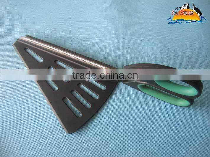 Professional pizza scissors