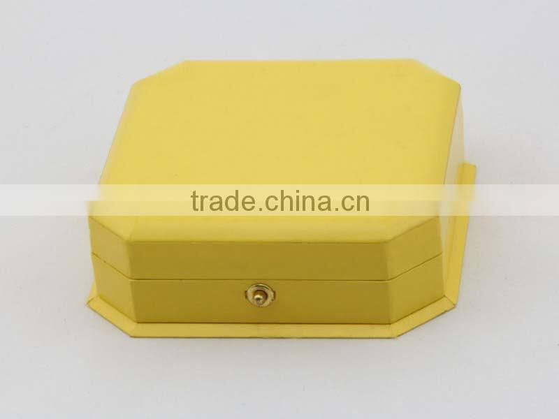 Custom Luxury jewelry box packaing with satin lining in yellow