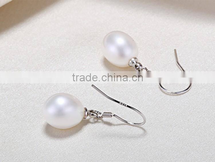 New Fashion Gold Plated Women Hanging Bridal Pearl Earrings