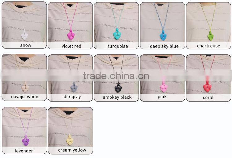 Fashion FDA mom wearing silicone bond teether pendant