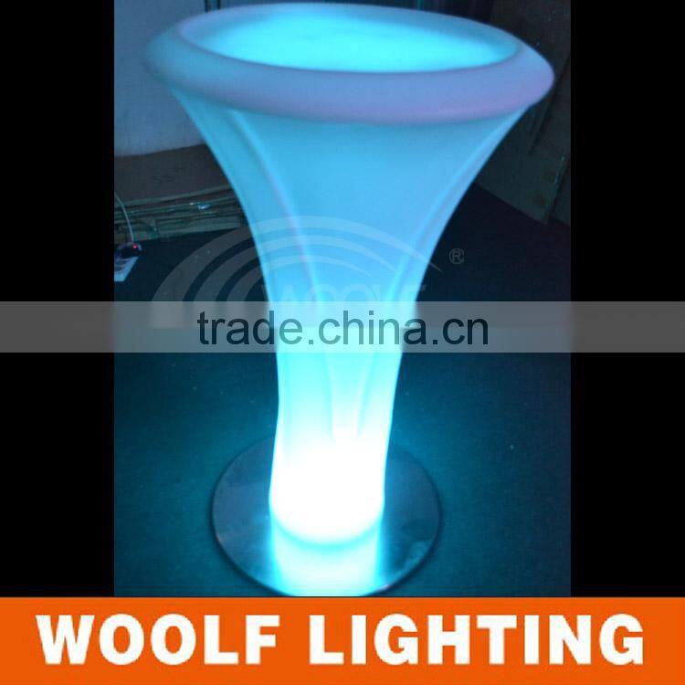 Fashionable Look Nightclub Graceful LED Glowing Bar Round Cocktail Table