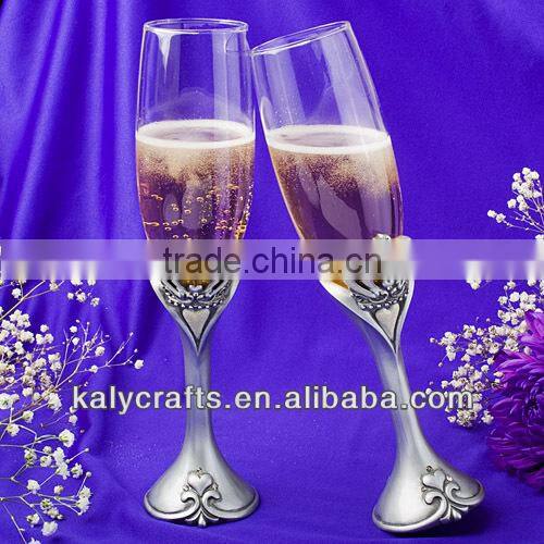 elegant decorated poly resin crown themed toasting flutes