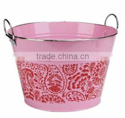 round metal food trays