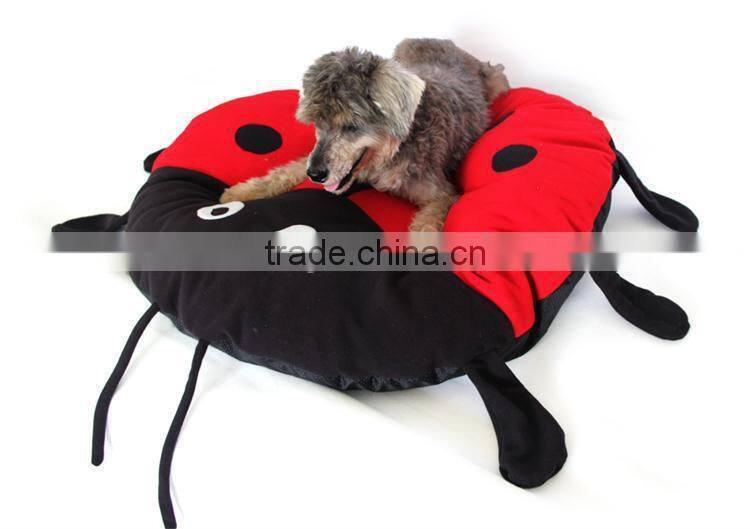 Luxury pet dog beds pet product supplies cute ladybug shape kennel decorative dog kennels