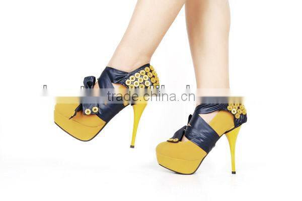 SC010 2013 Fashion orange handmade ladies heel shoe covers with flower