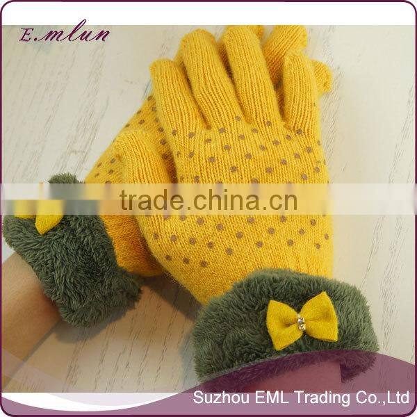 Fashion wholesale funny winter glove girls