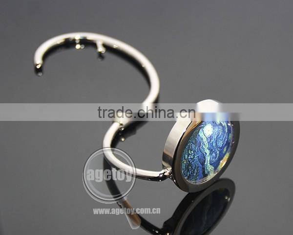 Round Shaped Starry Night Painting Portable Folding Alloy Purse Handbag Hook Metal Swivel Handbag Holder Shopping Bag Hanger