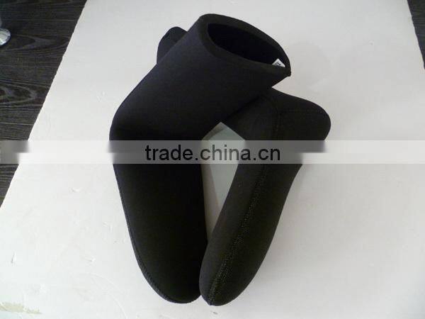 Sportswear neoprene diving socks or fishing accessory product