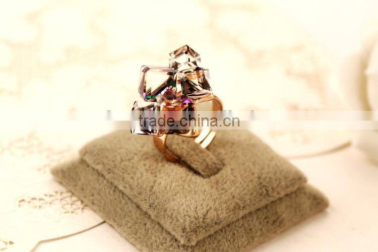 new design finger crystal chandelier ring, crystal napkin rings