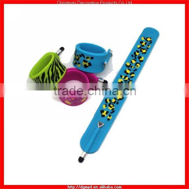 DongGuan cheap useful silicone slap wirstband/silicone bracelet/silicone slap band