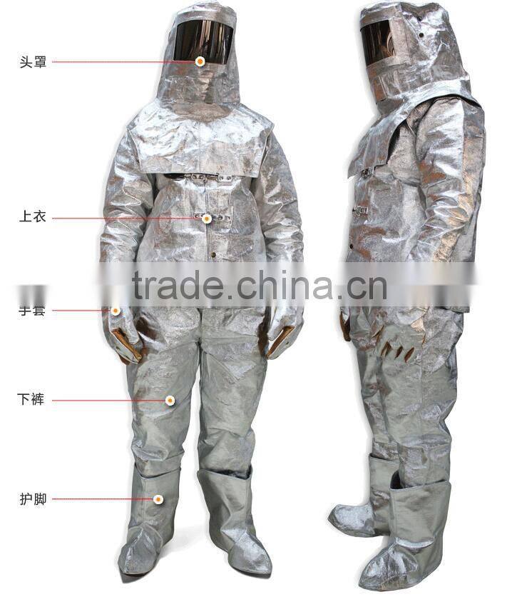 Excellent Multiple layers aluminized glass heat insulation suit from China Factory