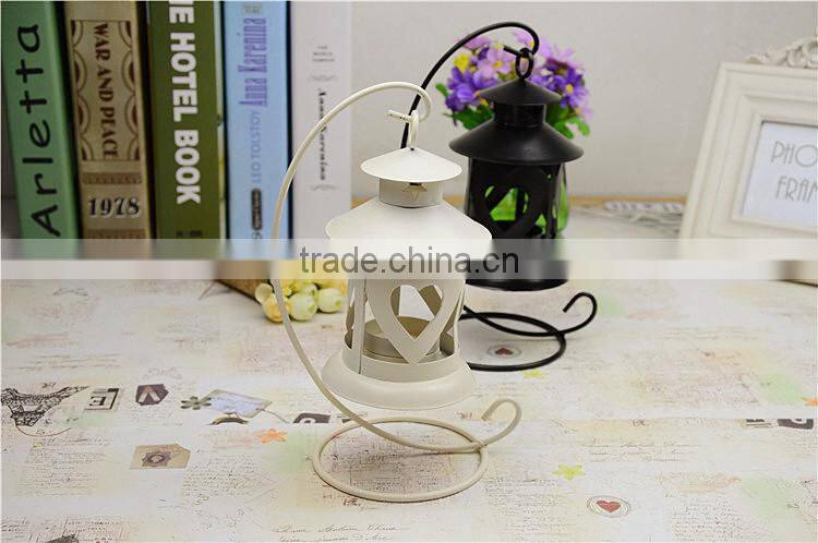 Heart shaped classical hollow candlestick metal candle holder, hanging wrought iron candlestick for home decoration