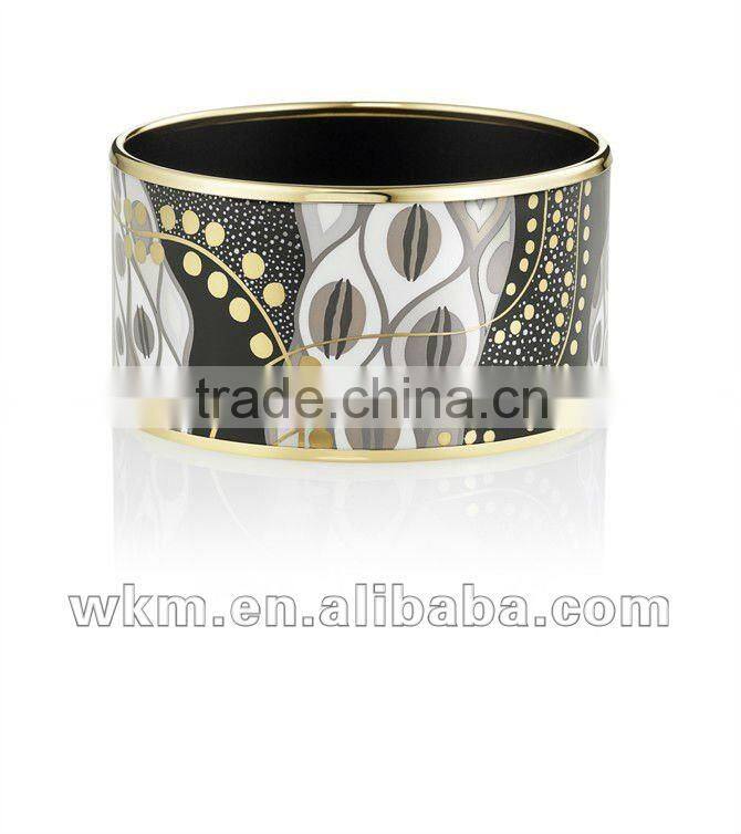 Unique Thin Metal Bangles