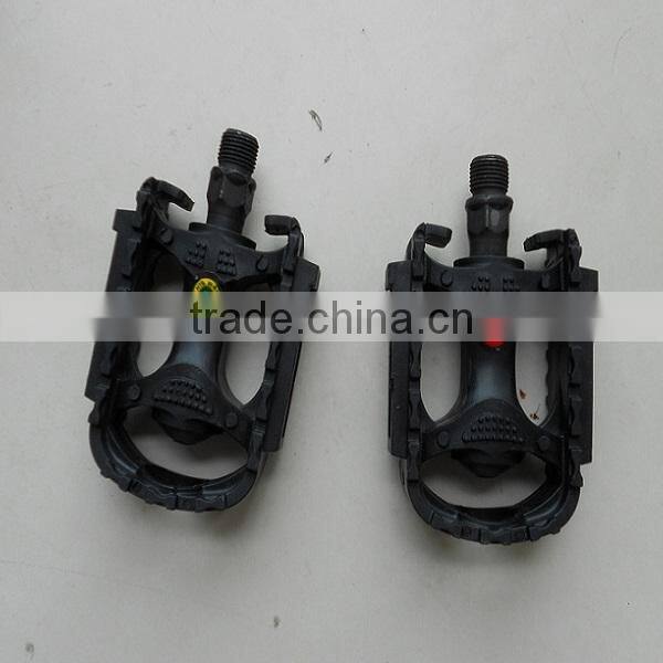 12 inch unicycle solo wheel with cranks and pedals