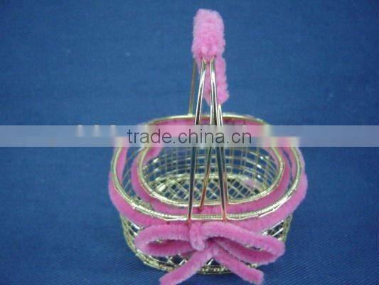 Small wire Art&Collectible decorative with wool rope basket with fixed handle