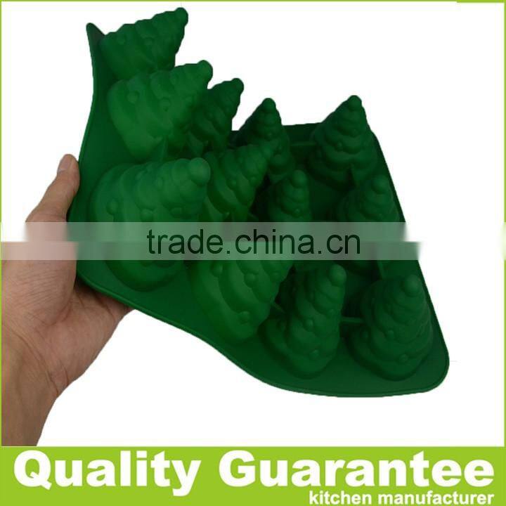 New design 12 cups silicone Christmas tree cake pan