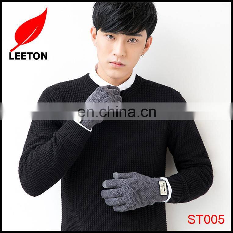 Factory supply fashion knitted smart finger touch winter glove for man