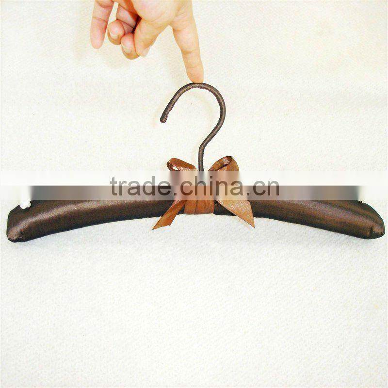 JN283satin padded hanger for clothes