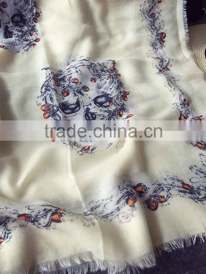 Fashion Personalized Skull Printing Women Cotton Scarves and Shawls