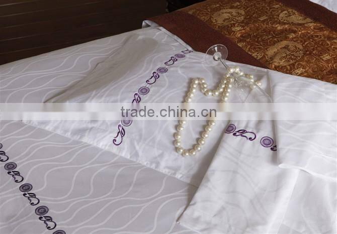Hot Sale White Hotel Embroidered Pillowcase