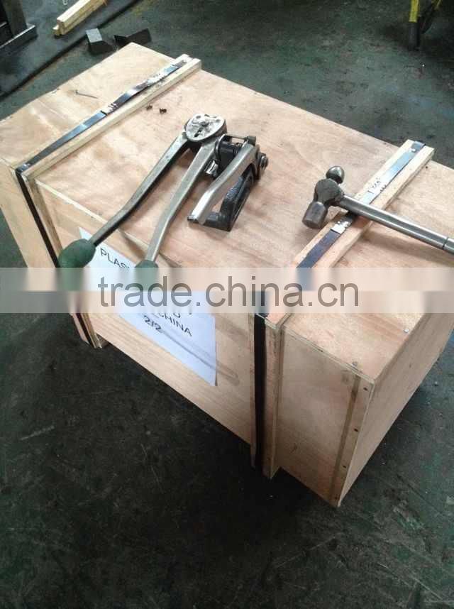 Pipe fitting Union Over Cross mold