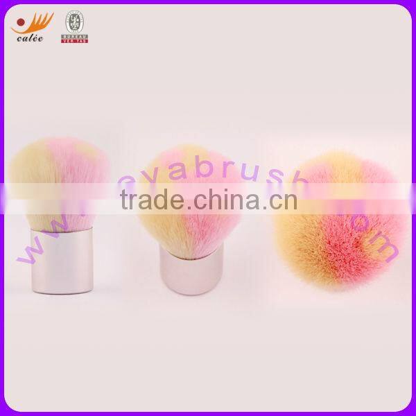 Fashionable Kabuki brush for makeup
