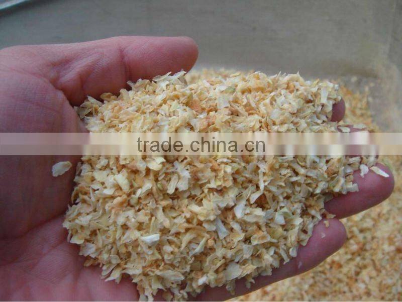 dehydrated onion flakes