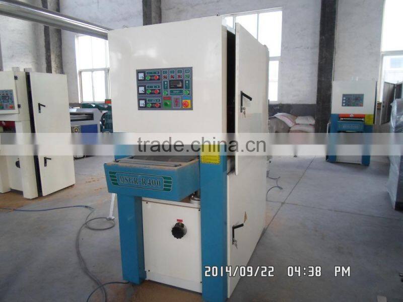 wood plastic wall panle deck floor brushing machine