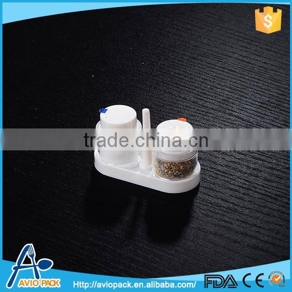 Wholesale plastic eco friendly inflight shaker bottle for salt and pepper
