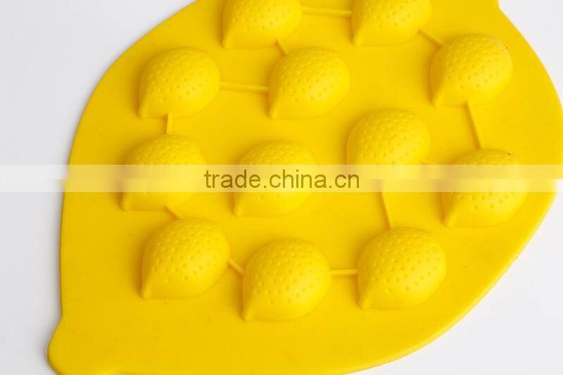 CBU29 FDA LGFG 12 connected Lemon shape silicone funny cake mold