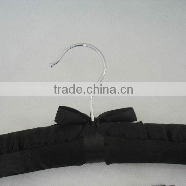PL137 sponge clothes hanger black satin hanger with clips