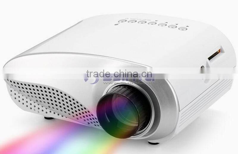1.67 million Displayable Colors HD 1080P Projection 0.5 to 3.5 Meter 8S Mini Projector