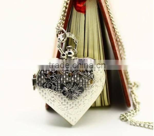 Fancy side open small size heart shaped pocket watch in bulk