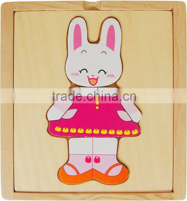 Wooden bear family Dress-up puzzle