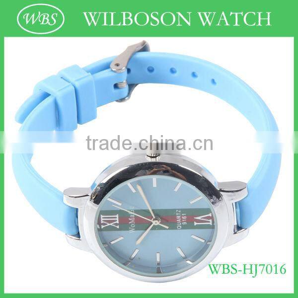 2013 beautiful silicone ladies mini watch