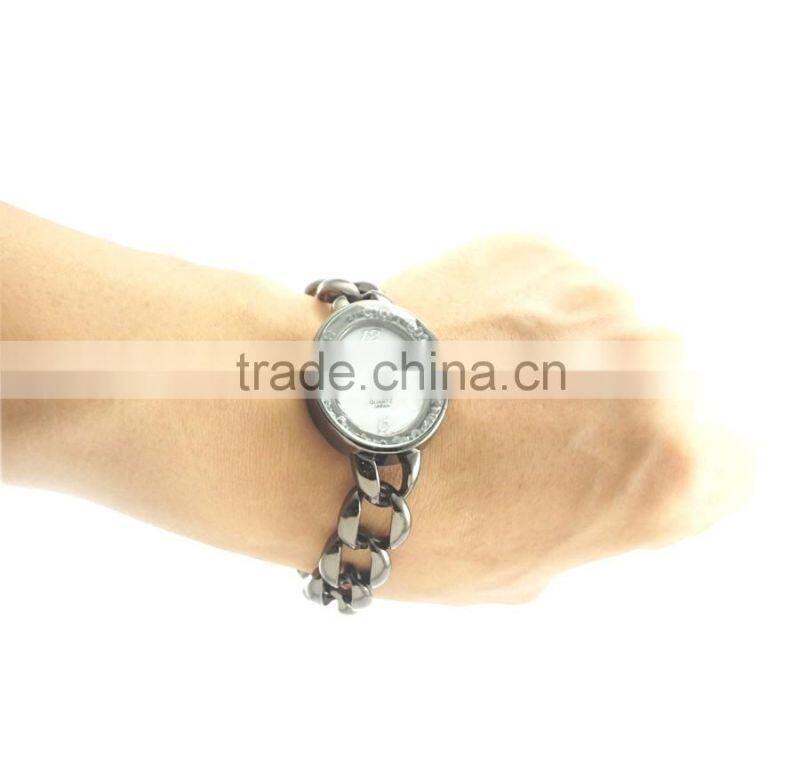Analogous Metal good plating fit wrists specialize design crystal on the face Bracelet Watch For Women