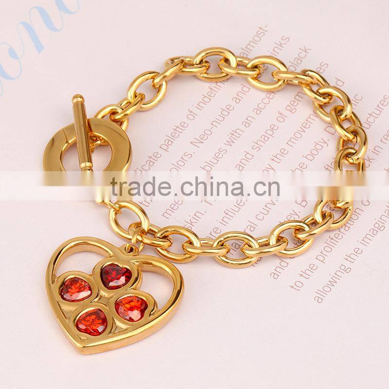 18K Gold Plated Heart Jewllery with Four Red Zircons Inside
