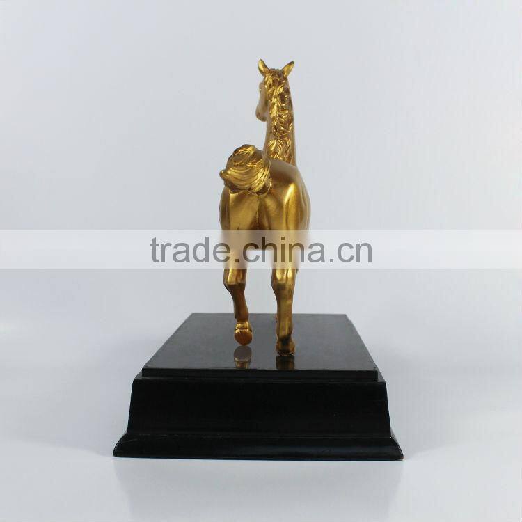 Resin gold plate horse modern sculpture