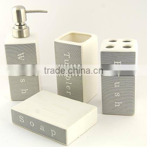 2015 ceramic bathroom set fashion design wiht english letter