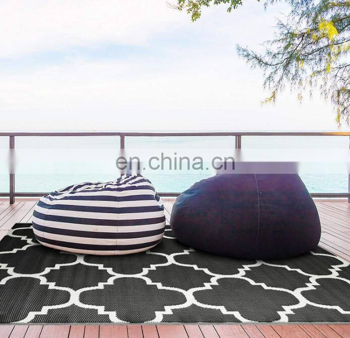 100% pp woven rug black and white